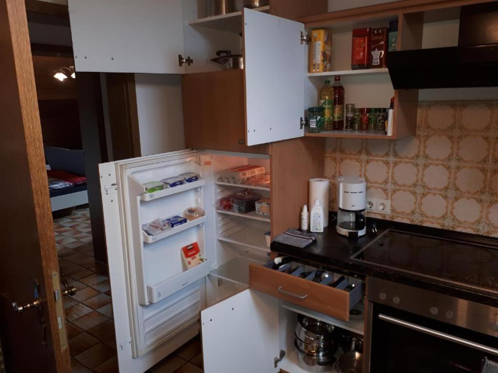Karl-Stieler-Str. One Room In A 2 Room Appartment ; Lot Space Bruckmuhl Exterior photo